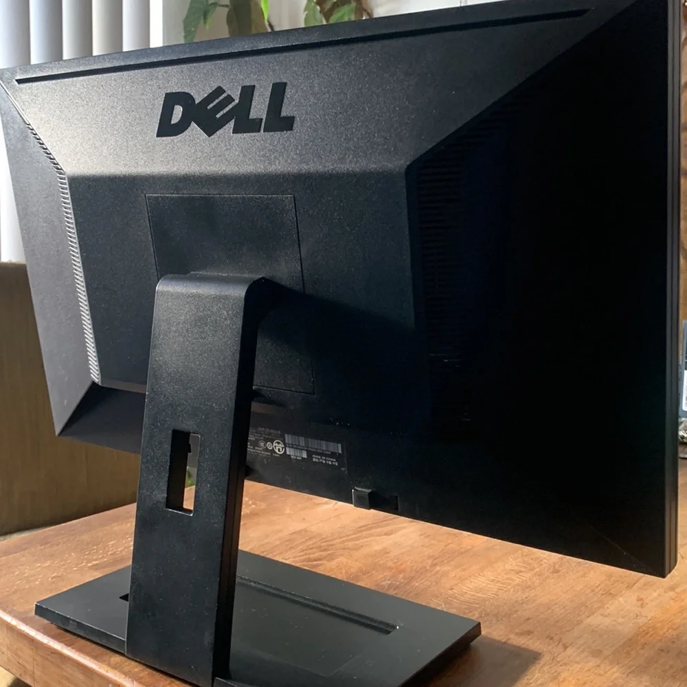 Dell 22” monitor - Model-E2211Hb